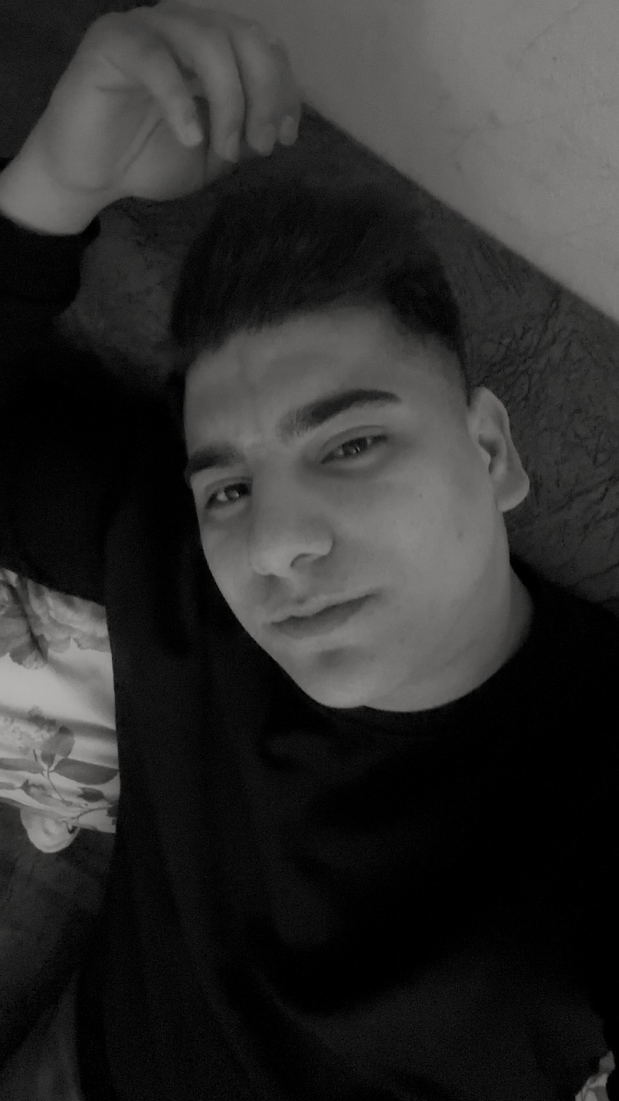 Aşırı Karizmatik Ben